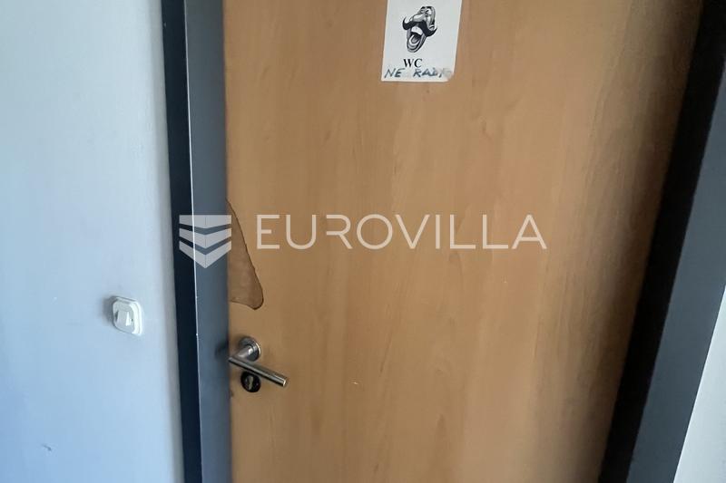 Krusevica, edificio commerciale con ampio terreno e posizione strategica - 11