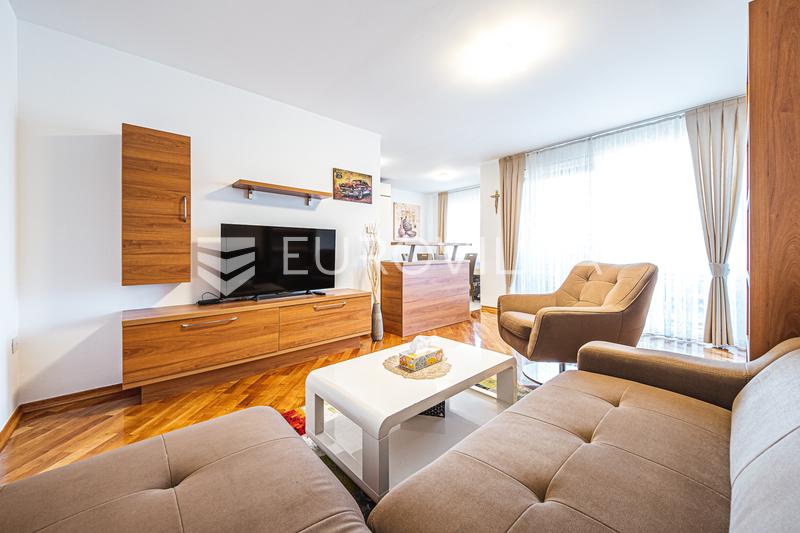 Zagreb, Crnomerec, smuk treværelses lejlighed, 64 m² - 3