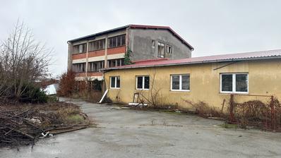 Vinkovci, Kanovci, skladišno, proizvodni pogon na zemljištu 5150 m²; odlična lokacija
