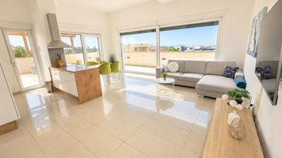 Zadar, Privlaka - moderní dvoupokojový penthouse s prostornou terasou a výhledem na moře
