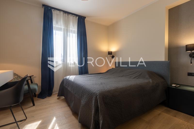 Istra, Pula, dizajnerska vila s bazenom, saunom i dodatnim stanom - 12