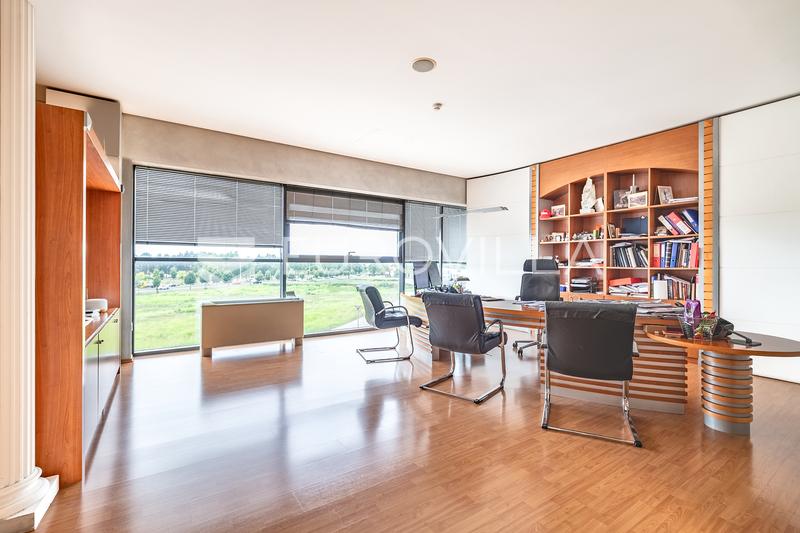 Záhřeb, Zitnjak, 530 m² kancelářských prostor ve 2. patře kancelářské budovy - 5