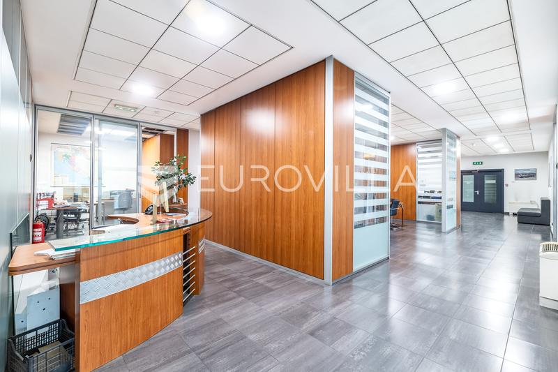 Záhřeb, Zitnjak, 530 m² kancelářských prostor ve 2. patře kancelářské budovy - 3