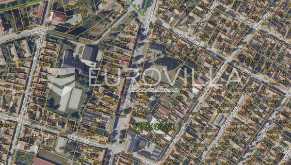 Vinkovci, Mirkovci, terreno edificable de 1144 m² en una ubicación atractiva