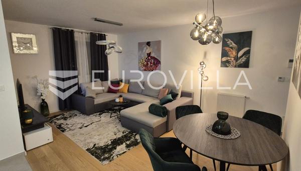 Zagreb, Peščenica, Vukomerec, komforan trosoban stan, 84 m²