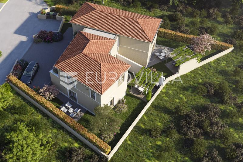 Istrie, Novigrad, maison jumelée moderne en construction avec jardin privé - 2