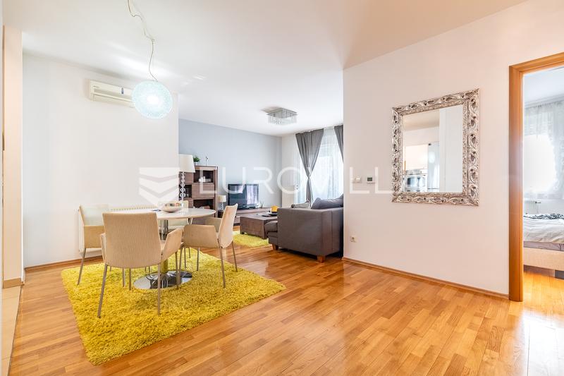 Zagabria, Trešnjevka, appartamento trilocale con loggia e posto auto in garage, 83 m² - 1