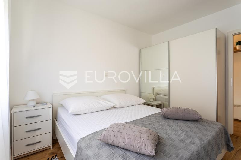Kaštel Kambelovac, jednopokojový byt ve skvělé lokalitě - 9
