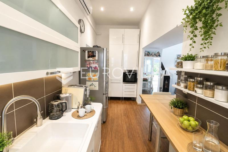 Karlobag, Haus 138 m², nur 100 m vom Meer entfernt - 10