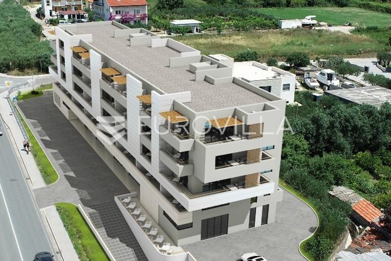 Trogir dvosoban stan76,95 m² prvi kat s pogledom na more