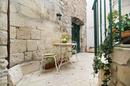 Makarska, Praça Kacic, casa histórica com espaços residenciais, de alojamento turístico e comerciais - 10