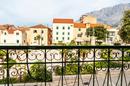 Makarska, Praça Kacic, casa histórica com espaços residenciais, de alojamento turístico e comerciais - 4