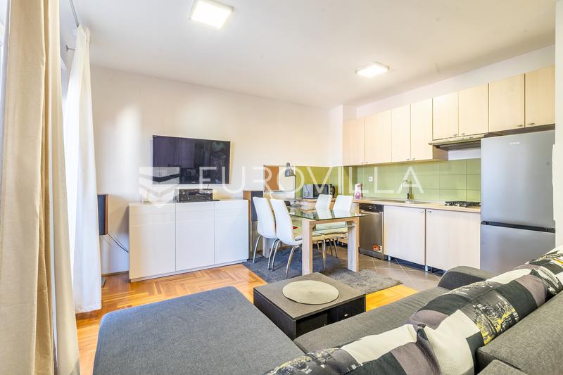 Zagreb, Vukomerec, jednosoban stan 39 m² na 3. katu stambene zgrade