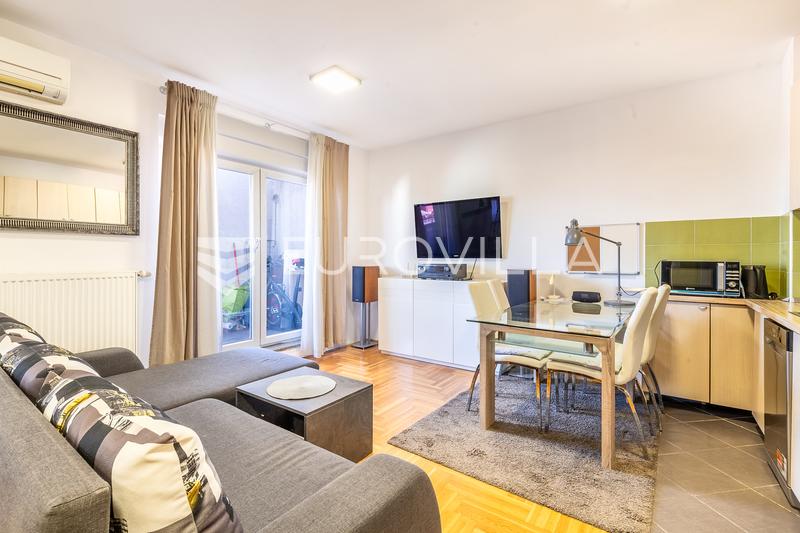 Zagreb, Vukomerec, jednosoban stan 39 m² na 3. katu stambene zgrade