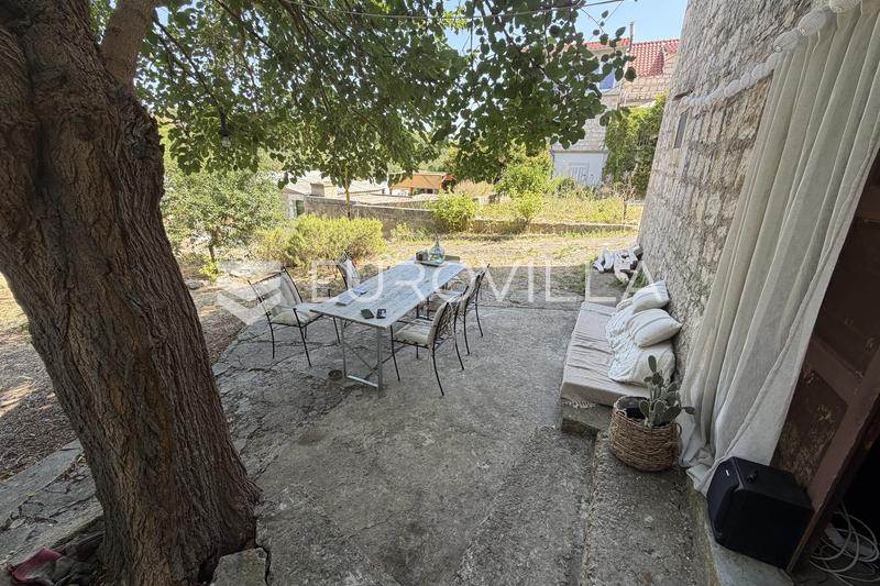Vis, Marinje Zemlje, samostojna kamnita hiša - 6