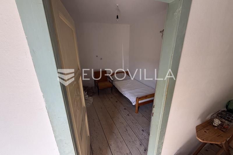 Vis, Marinje Zemlje, samostojna kamnita hiša - 8