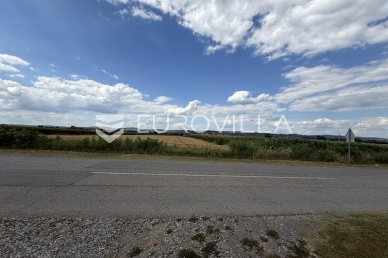 Slobodnica, Építési telek 9034 m² - 2