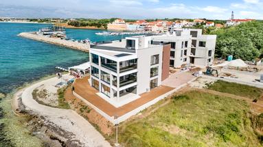 Zadar, Privlaka, lüks iki yatak odalı daire, denize sıfır 1. sıra, 85,57 m²