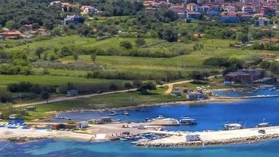 Ližnjan, ekskluzivno građevinsko zemljište s pogledom na more 470 m²