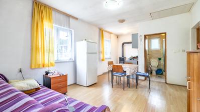 Oborovo, Rugvica, dům s prostornou zahradou, 95 m²