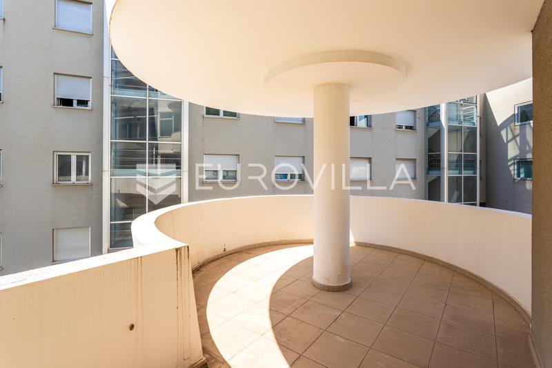 Split, Firule, two bedroom apartment with parking space