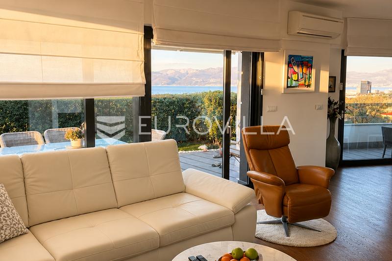 Kostrena, villa de lujo con piscina y vistas panorámicas al mar, 320 m² de espacio habitable - 16