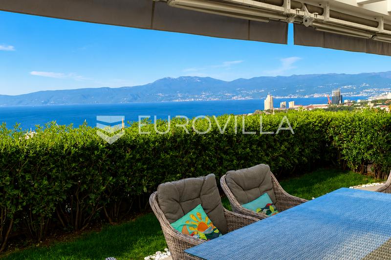 Kostrena, villa de lujo con piscina y vistas panorámicas al mar, 320 m² de espacio habitable - 11