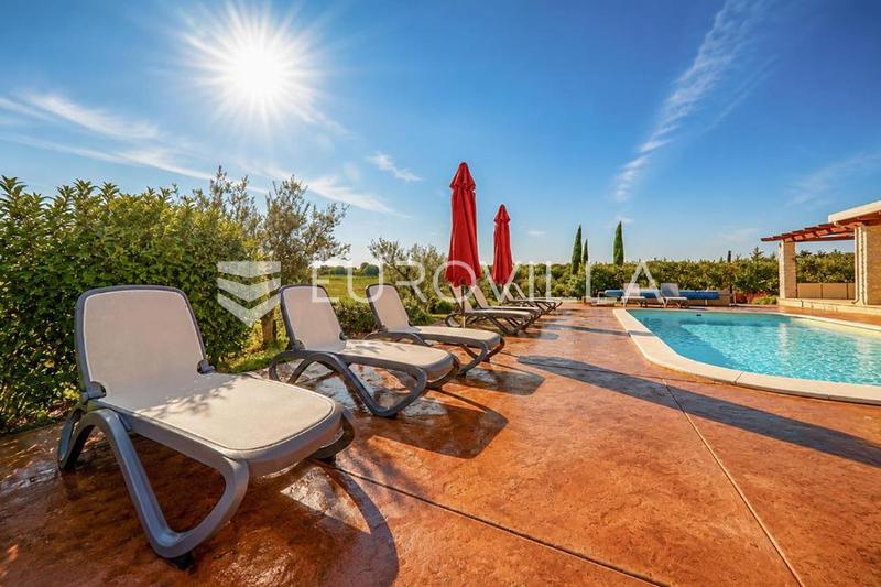 Zadar, Zerava - Moderne 162 m² præfabrikeret hus med opvarmet pool og to boligenheder - 6