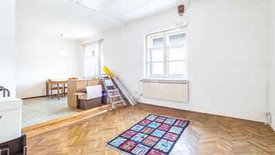 Városközpont - Tágas, két hálószobás, 81 m²-es lakás kiváló helyen