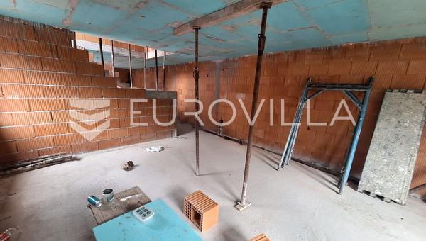 Karlovac, Gaza, apartamento 68 m², OBRA NUEVA, excelente ubicación