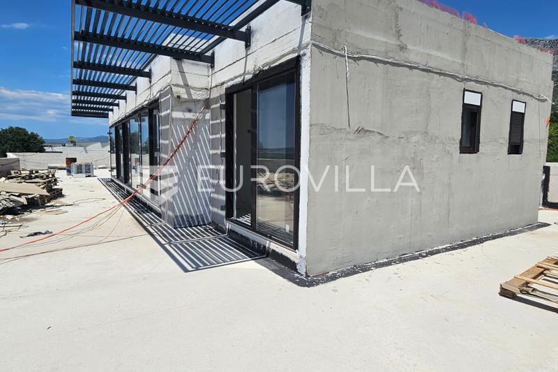 Kaštel Sućurac, edificio commerciale e residenziale di 1.942 m² in una posizione attraente - 7