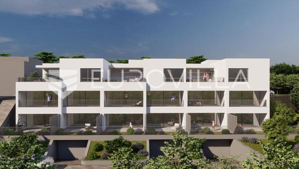 Split - Podstrana | Egy hálószobás apartman az első emeleten