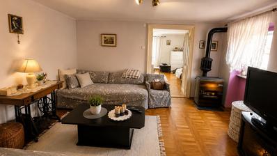 Senj, 45 m² Wohnung in der historischen Altstadt, 150 m vom Meer entfernt