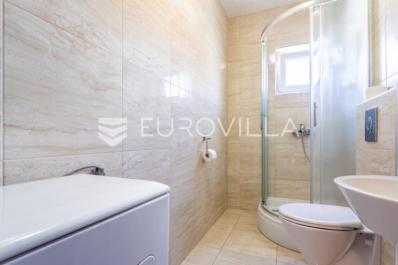 Split, Stobreč, dva apartmány s výhľadom na more - 24