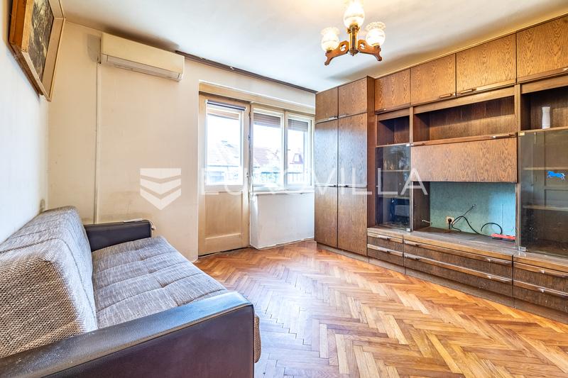 Zagreb, Peščenica, one-room apartment 43 m² on the 1st floor of a residential building - 2