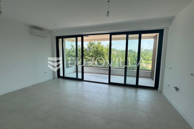 Rovinj, arredores, apartamento espaçoso em edifício moderno com duas vagas de garagem - 2