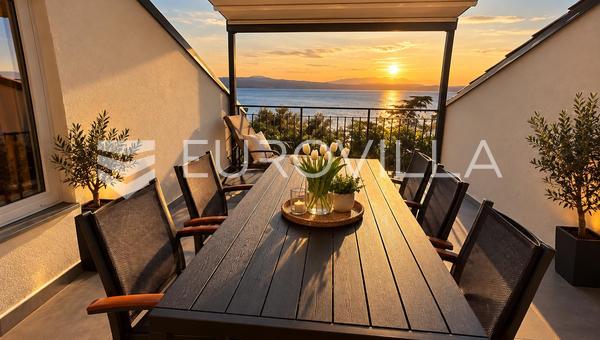 Crikvenica, Penthouse, Kış Kiralama, Denize Sıfır İlk Sıra