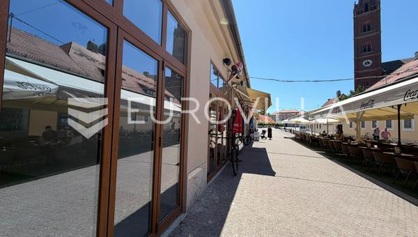 Đakovo, Korzo, potpuno adaptirani ulični poslovni prostor, 35 m²