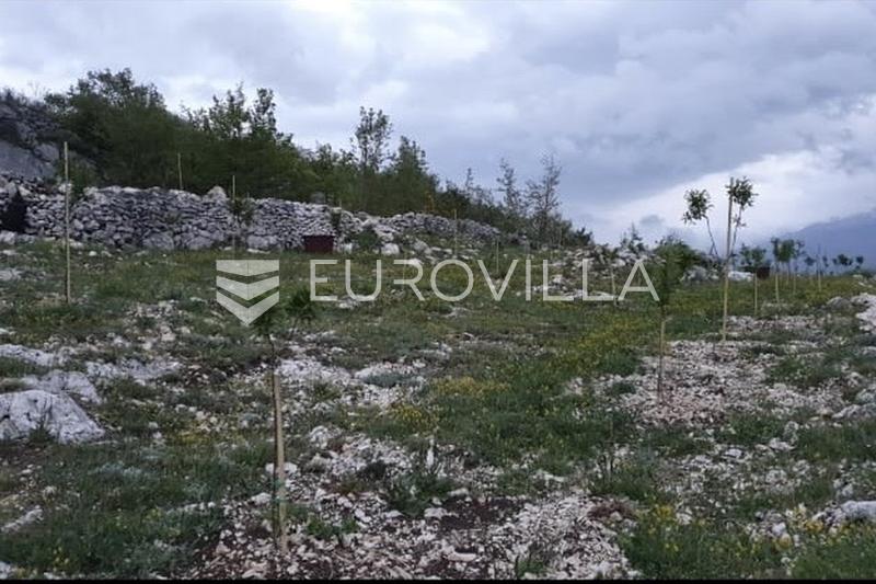 Sestanovac, Zezevica, rakennusmaa, jonka pinta-ala on 4 737 m² - 5