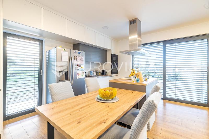 Zagreb, Bijenik, Luxusvilla 376,92 m² auf einem Grundstück von 1.400 m², offene Aussicht - 3
