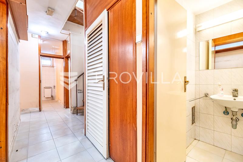 Zágráb, Martinovka, kétszintes, utcafronti üzlethelyiség 129 m²-en a földszinten - 7