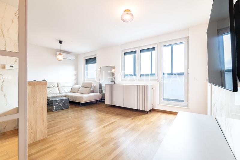Zagreb, Spansko - Smuk, nyrenoveret 2-værelses lejlighed på 51 m² med garage - 2