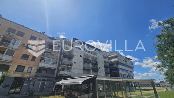 Osijek, Gornji grad, Prodaja, opremljen trosoban stan 73 m² na odličnoj lokaciji