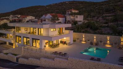 Zadar, Vinjerac — Exkluzivní luxusní vila s nekonečným výhledem na moře, 683 m², 250 m od moře