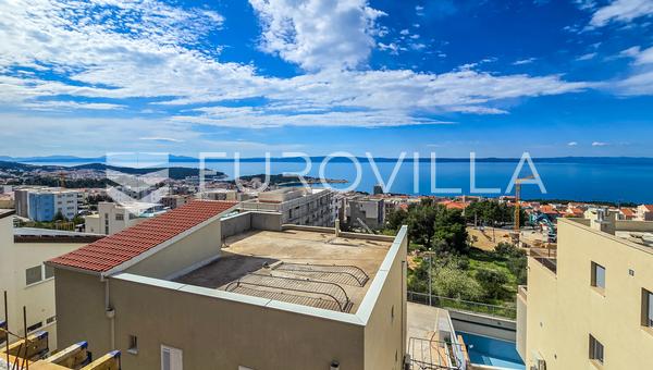 Makarska, háromszobás lakás, új építésű, harmadik emelet