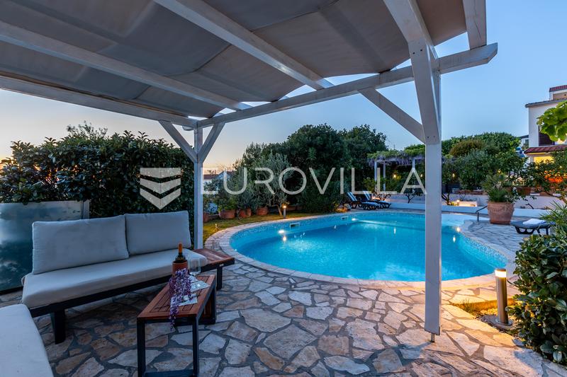 Rogoznica, havuzlu, deniz manzaralı ve gizli bahçeli güzel bir villa - 4
