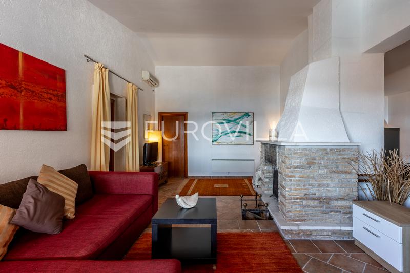 Rogoznica, havuzlu, deniz manzaralı ve gizli bahçeli güzel bir villa - 18