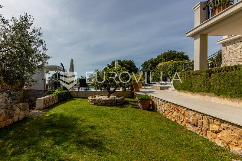 Rogoznica, havuzlu, deniz manzaralı ve gizli bahçeli güzel bir villa - 8
