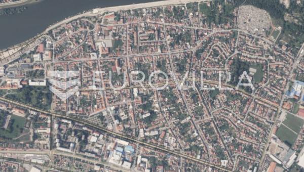 Osijek, Donji Grad, casa para demolición