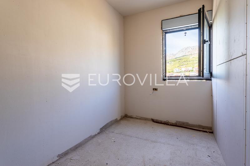 Podstrana | Apartamento de dois quartos no primeiro andar - 3